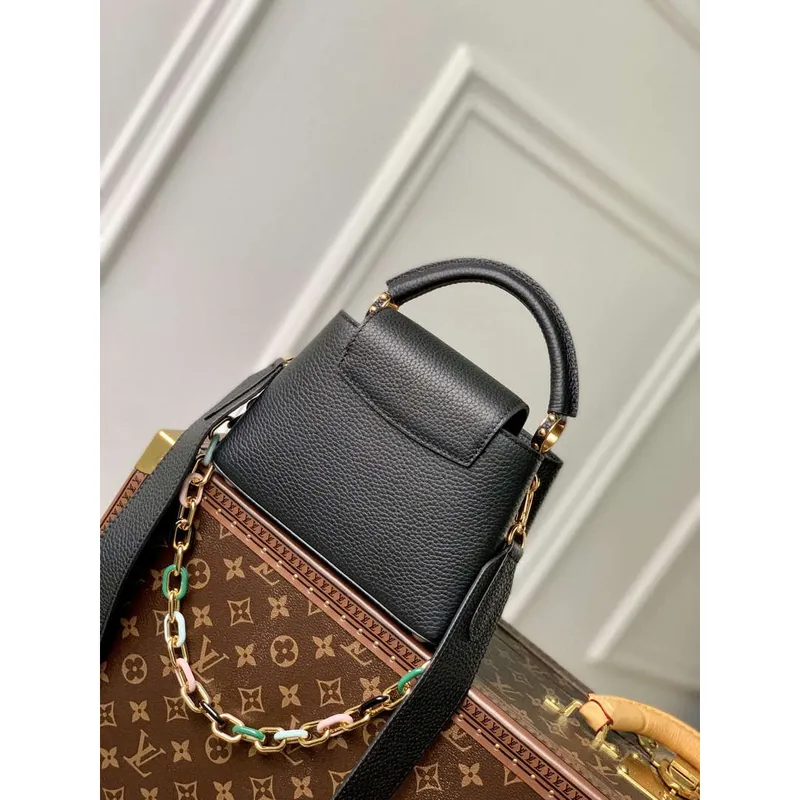 LV M21641 Louis Vuitton Capucines Mini Kabelka Černá