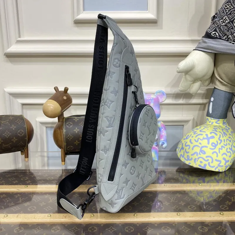 LV M21890 Louis Vuitton Duo Slingbag Šedá