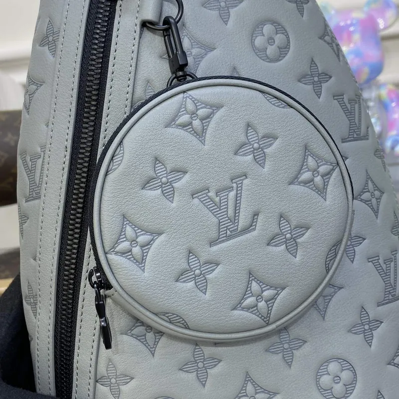 LV M21890 Louis Vuitton Duo Slingbag Šedá