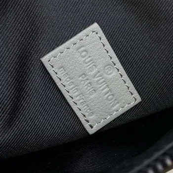 LV M21890 Louis Vuitton Duo Slingbag Šedá