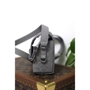 LV M81746 Louis Vuitton Steamer Nositelná peněženka šedá kůže