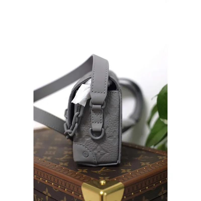 LV M81746 Louis Vuitton Steamer Nositelná peněženka šedá kůže