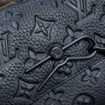 LV M81746 Louis Vuitton Steamer Nositelné peněženka Černá kůže