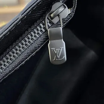LV M81746 Louis Vuitton Steamer Nositelné peněženka Černá kůže