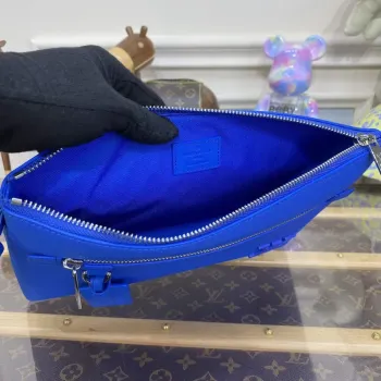 LV M69837 Louis Vuitton Taška Takeoff Pouch Dop modrá