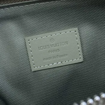 LV M69837 Louis Vuitton Taška Takeoff Pouch Šedá asfaltová