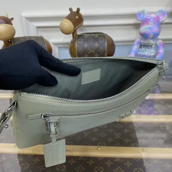 LV M69837 Louis Vuitton Taška Takeoff Pouch Šedá asfaltová