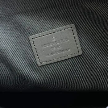 LV M69837 Louis Vuitton Taška Takeoff Pouch Armádní Zelená