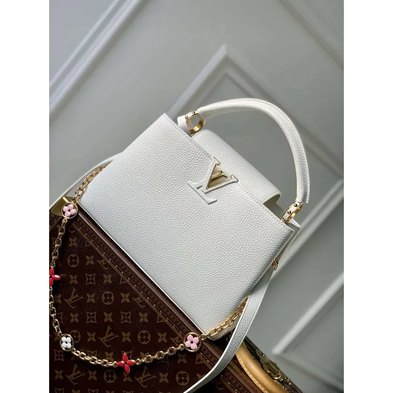 LV M22375 Louis Vuitton Capucines MM Kabelka Bílá