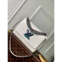 LV M22029 Louis Vuitton Twist MM Taška Epi Kůže Bílá