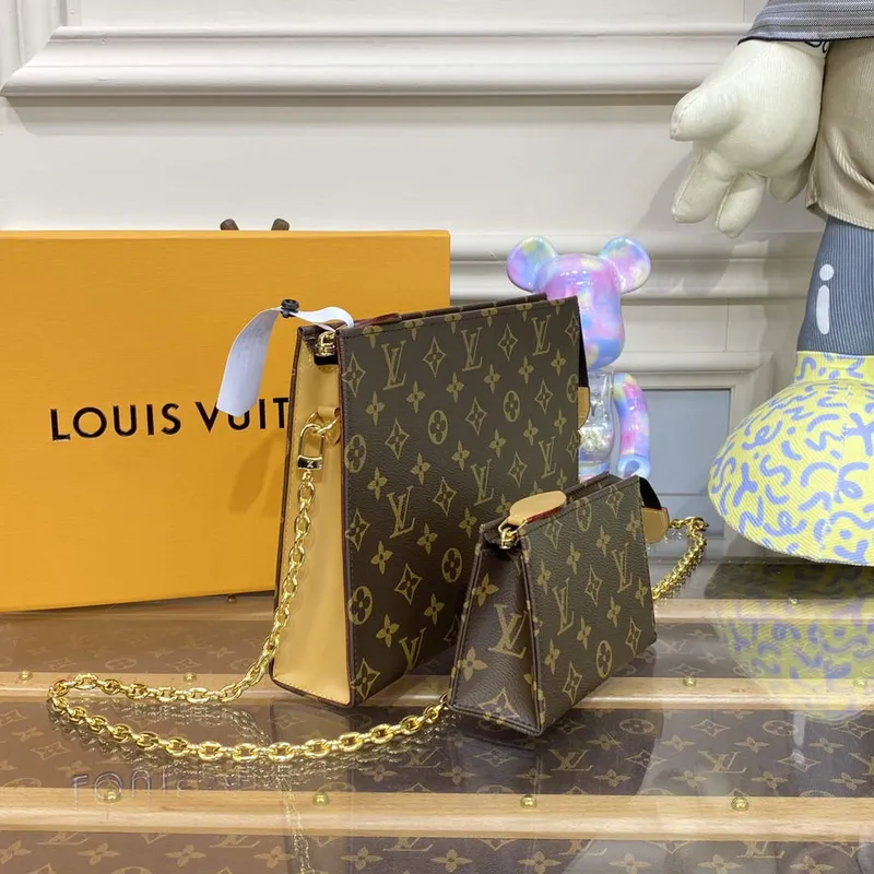 LV M81412 Louis Vuitton Toaletní taška na řetízku