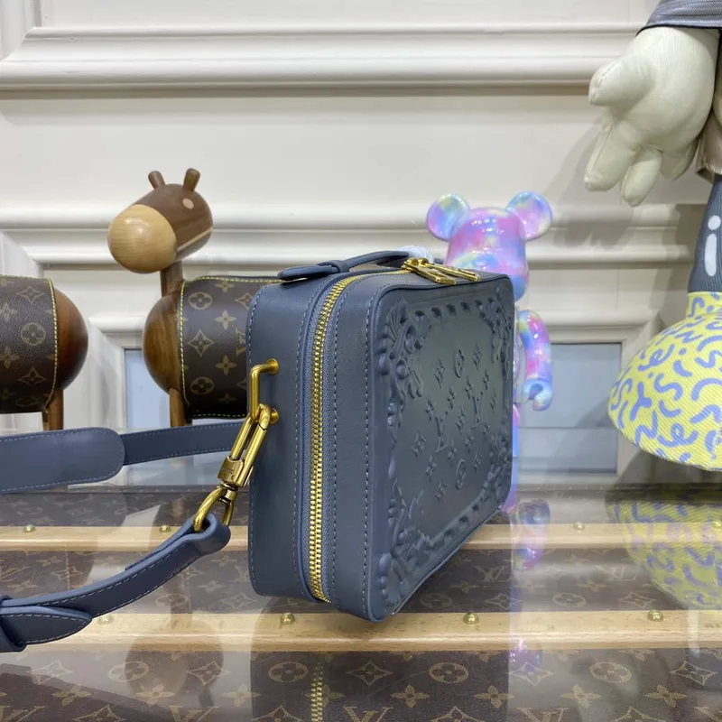 LV M21833 Louis Vuitton Taška Soft Trunk s rukojetí Tmavě šedá