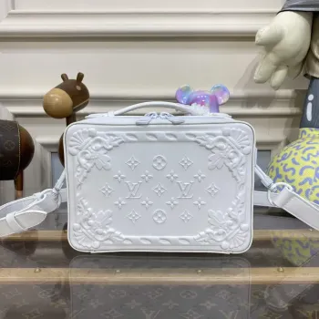 LV M21833 Louis Vuitton Taška Soft Trunk s rukojetí Optic White