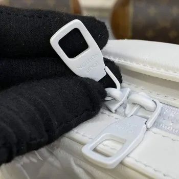 LV M21833 Louis Vuitton Taška Soft Trunk s rukojetí Optic White