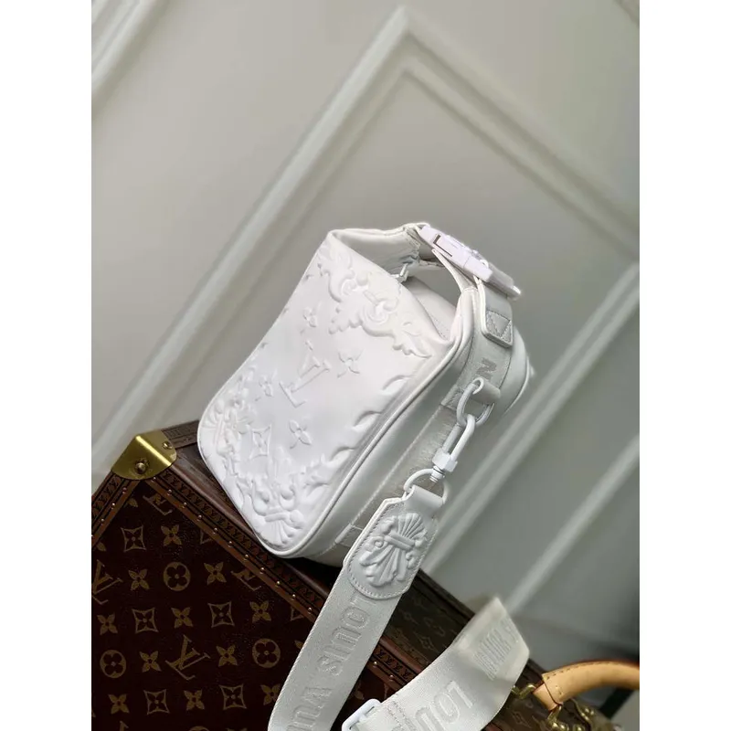 LV M21812 Louis Vuitton Cruiser Messenger Bag Bílá