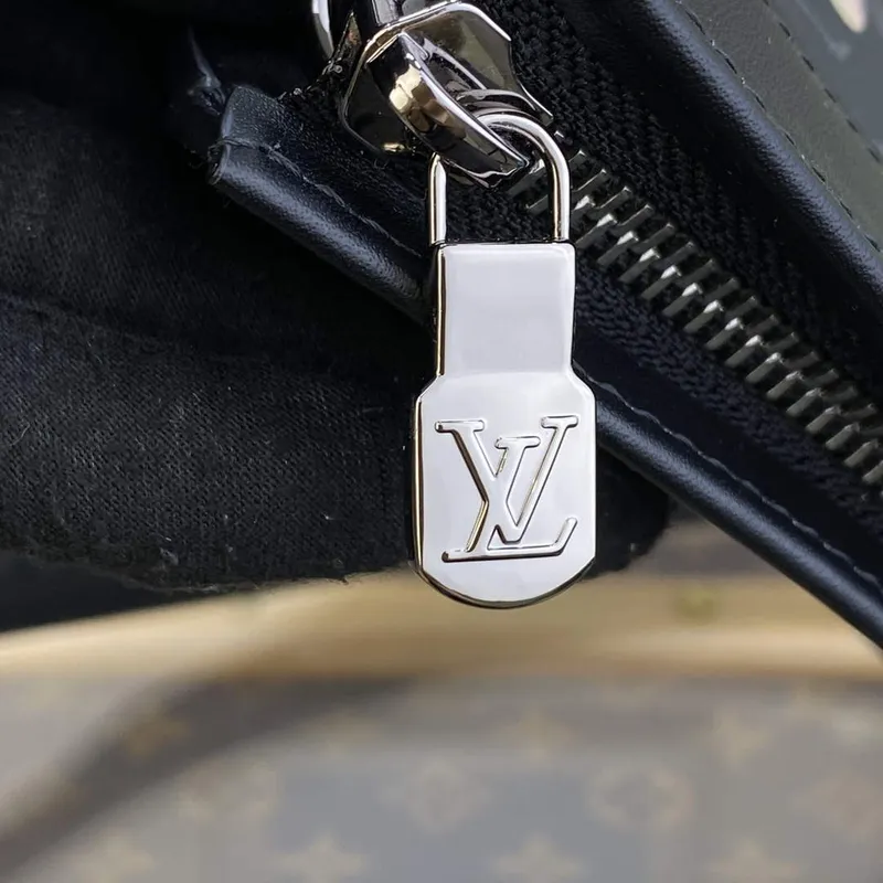 LV M81753 Louis Vuitton Gaston Nositelná Peněženka