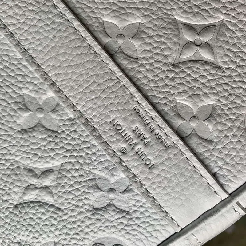 LV M21678 Louis Vuitton LV x YK Keepall Bandoulière 50 Taška