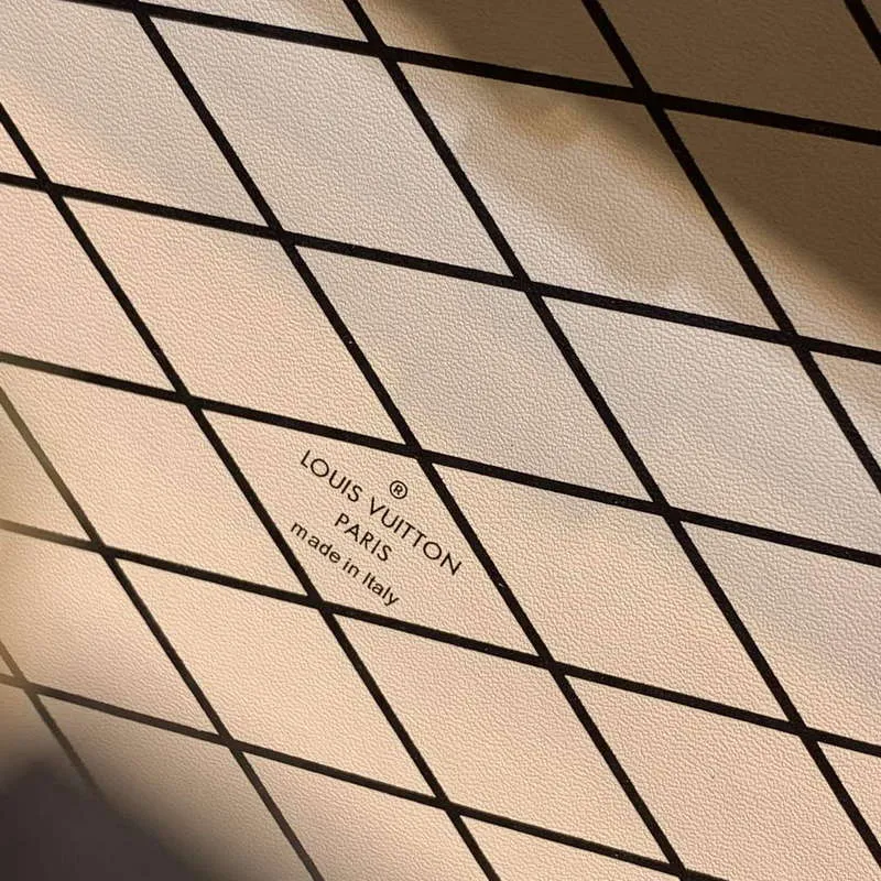 LV M46309 Louis Vuitton Petite Malle V Taška