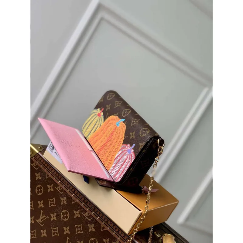 LV M82108 Louis Vuitton LV x YK Félicie Pochette