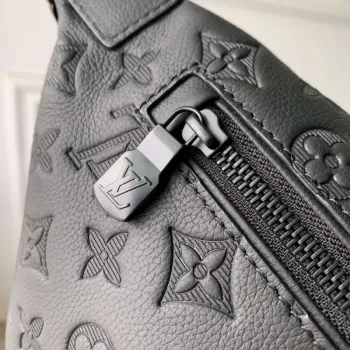 LV M46036 Louis Vuitton Discovery PM Bumbag Černá