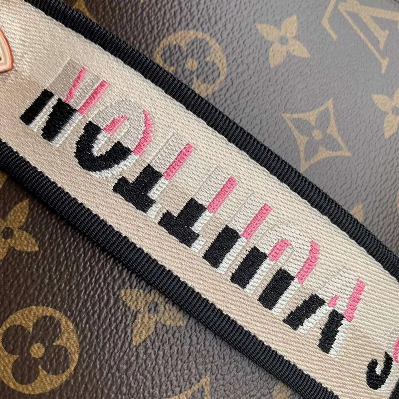 LV M46055 Louis Vuitton Cluny Mini Kabelka Černý Popruh na Rameno