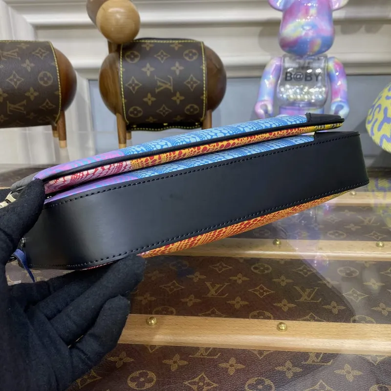 LV M46435 Louis Vuitton LV x YK Trio Messenger