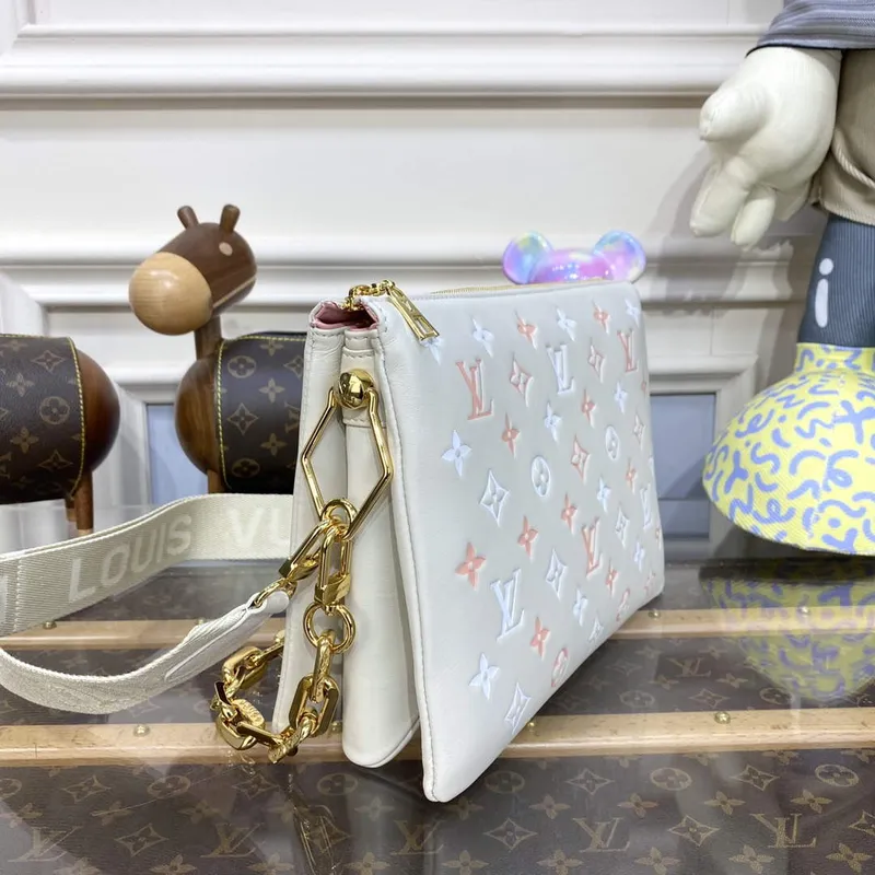 LV M22398 Louis Vuitton Coussin PM Kabelka Crème Beige