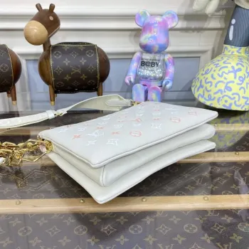 LV M22398 Louis Vuitton Coussin PM Kabelka Crème Beige