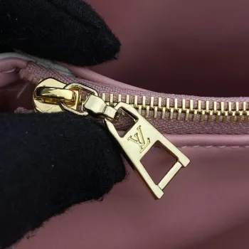 LV M22398 Louis Vuitton Coussin PM Kabelka Crème Beige