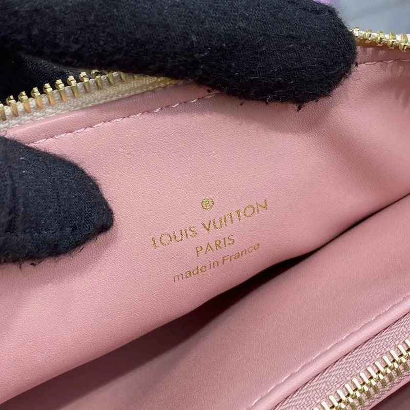 LV M22398 Louis Vuitton Coussin PM Kabelka Crème Beige