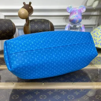 LV M22325 Louis Vuitton Monogram Clutch Modrá