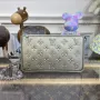 LV M81828 Louis Vuitton Lexington Pouch Bag Světle zlatá
