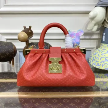 LV M22327 Louis Vuitton Monogram Kapsa Červená