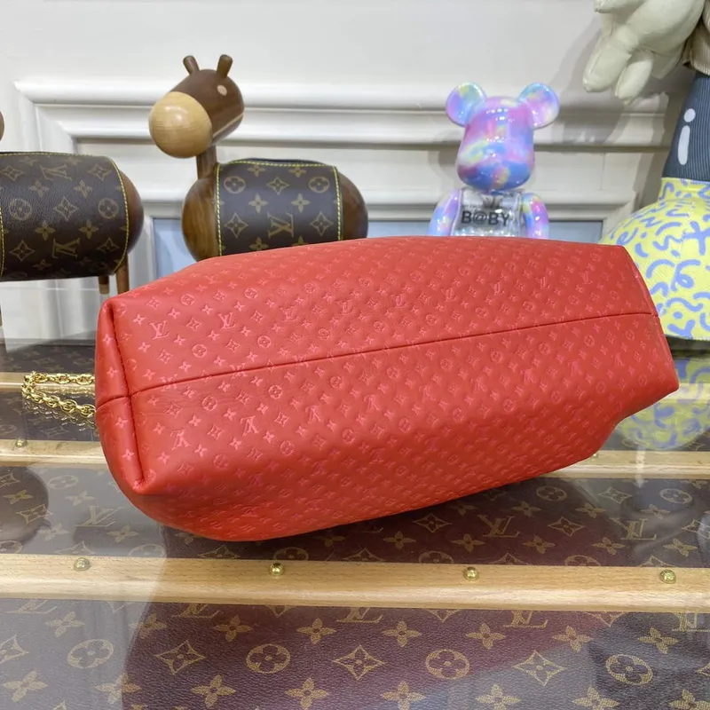 LV M22327 Louis Vuitton Monogram Kapsa Červená