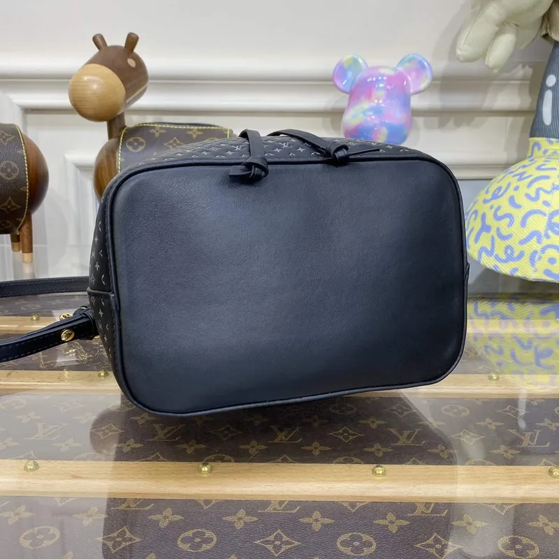 LV M22598 Louis Vuitton Néonoé BB Kabela na řetěz černá