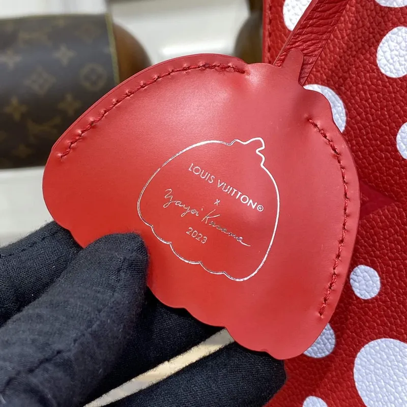 LV M46412 Louis Vuitton LV x YK OnTheGo PM Taška Červená