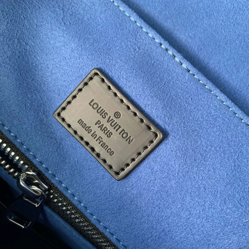 LV M41079 Louis Vuitton Christopher MM Epi Černá