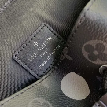 LV M46403 Louis Vuitton LV x YK Christopher MM Batoh Monogram eclipse Černá a Stříbrná