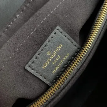 LV M21720 Louis Vuitton Taška Hold Me s horním uchem Černá