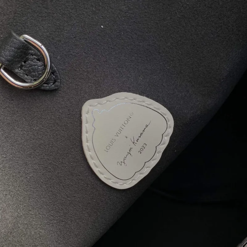 LV M46389 Louis Vuitton LV x YK OnTheGo MM Taška Černá Bílá
