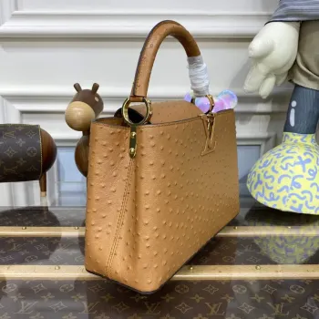 LV N81279 Louis Vuitton Capucines MM Kabelka Hnědá