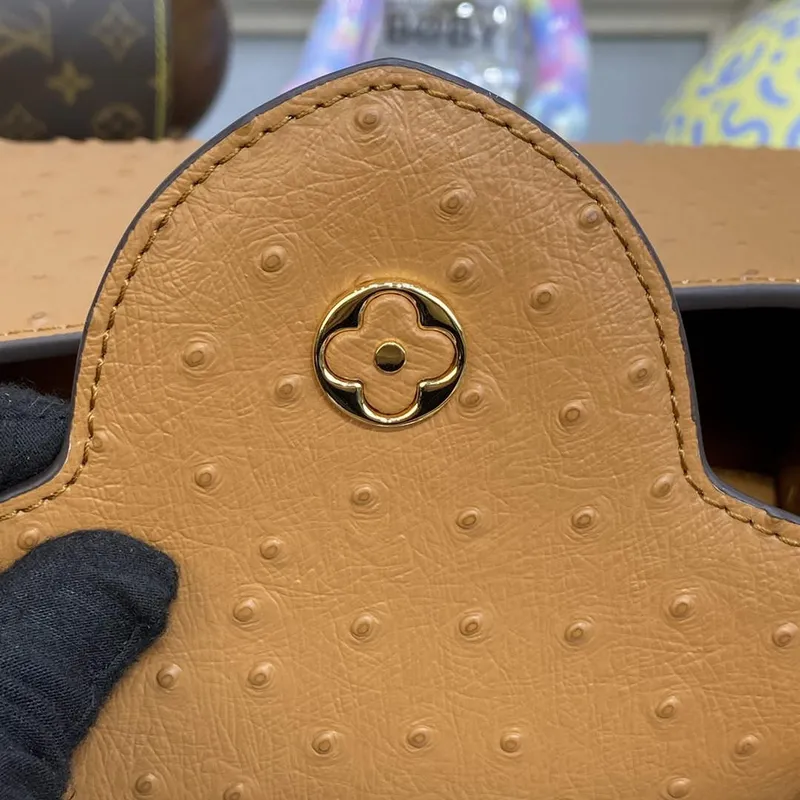 LV N81523 Louis Vuitton Capucines BB Kabelka Hnědá