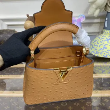 LV N81523 Louis Vuitton Capucines Mini Kabelka Hnědá