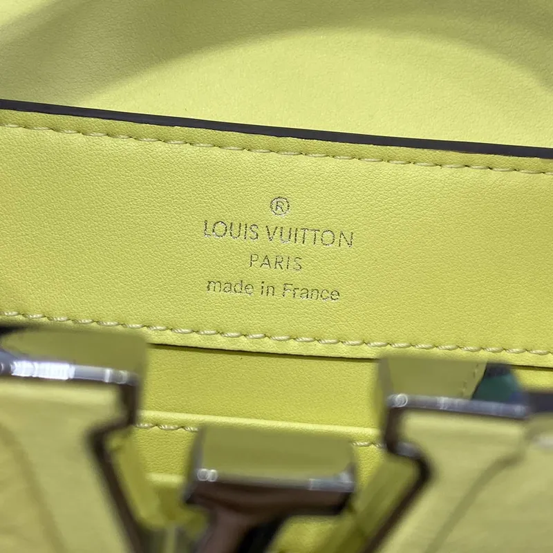 LV N81523 Louis Vuitton Capucines Mini Kabelka citronově žlutá