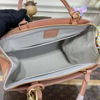 Louis Vuitton LV M58916 Petit Palais Bicolor Monogram empreinte kůže Růžová