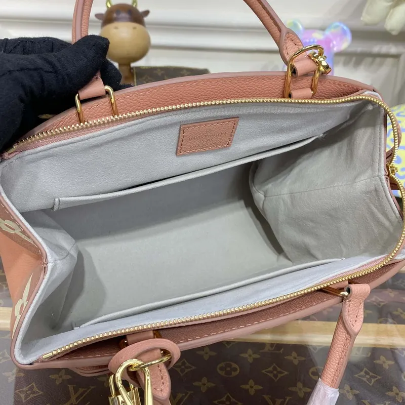 Louis Vuitton LV M58916 Petit Palais Bicolor Monogram empreinte kůže Růžová