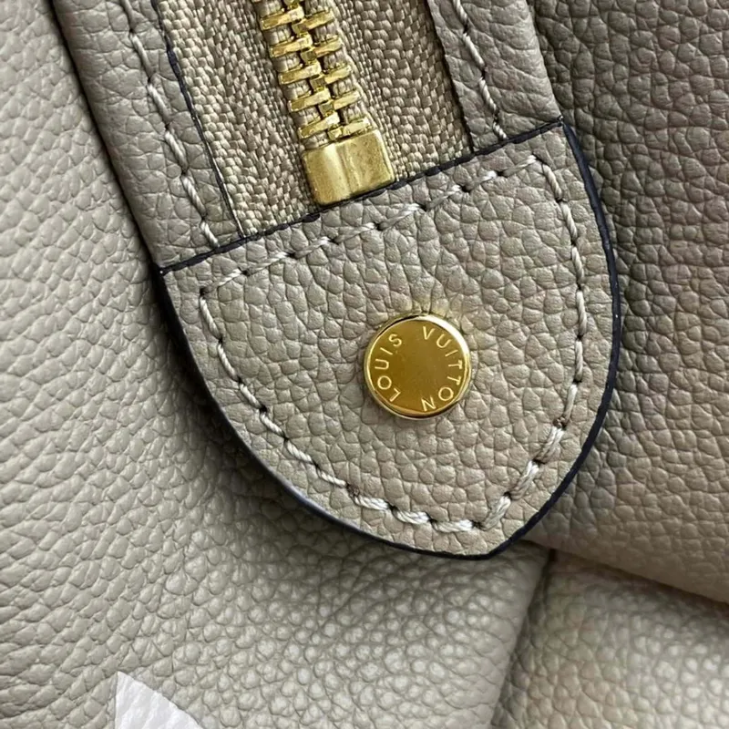 Louis Vuitton LV M58914 Petit Palais Bicolor Monogram empreinte kůže Crème