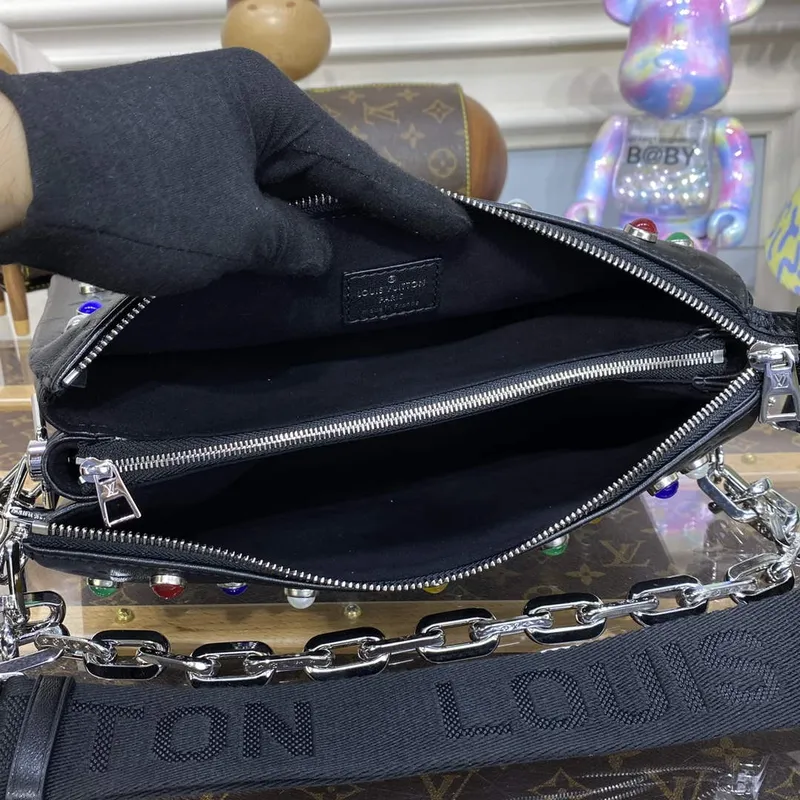 LV M22429 Louis Vuitton Coussin PM Taška černý diamant