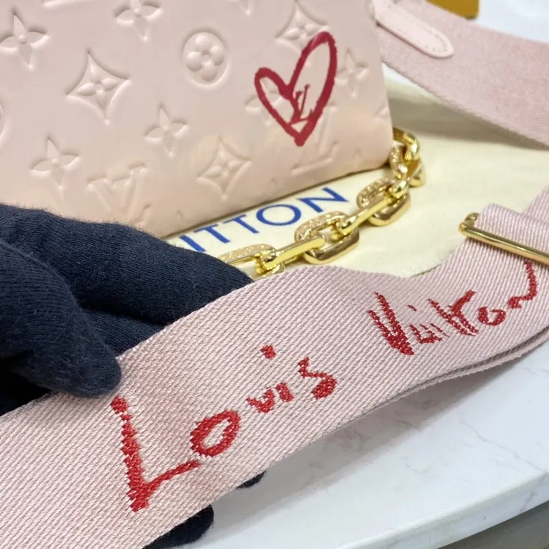 LV M21439 Louis Vuitton Coussin PM Taška Růžová