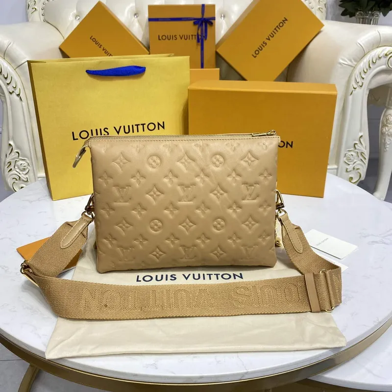 LV M21261 Louis Vuitton Coussin PM Taška Meruňková